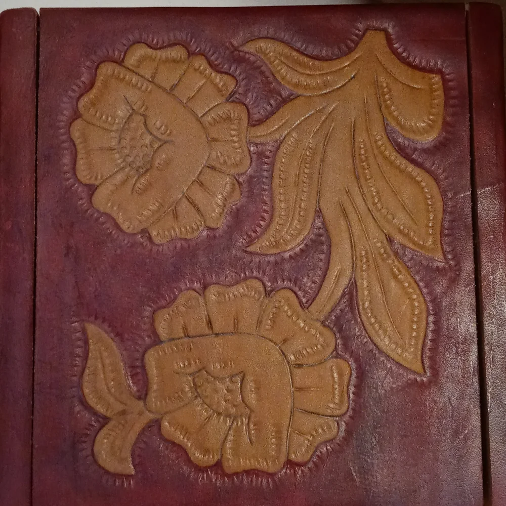 Hand carved flower wooden box made in Honduras